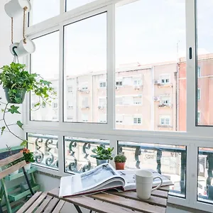 Fonte Luminosa - Great Location Apartment