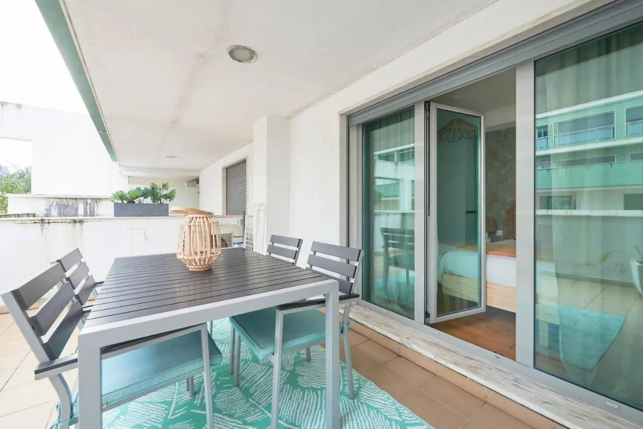 Apartment With Private Terrace & Car Garage Lisboa 0*,  Portugalsko