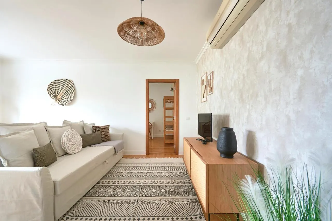 Apartment With Private Terrace & Car Garage Lisbon 0*,